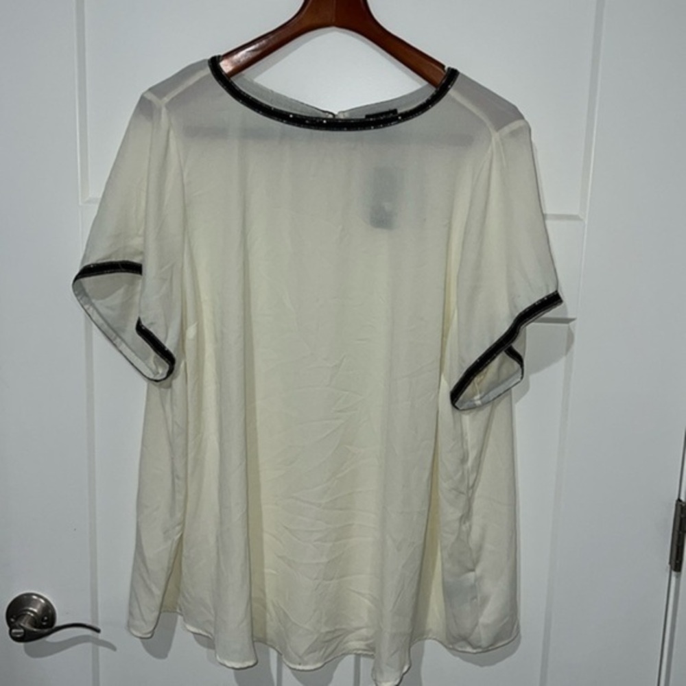 NWT Torrid Sheer Embellished Short Sleeve Blouse Sz 3XL